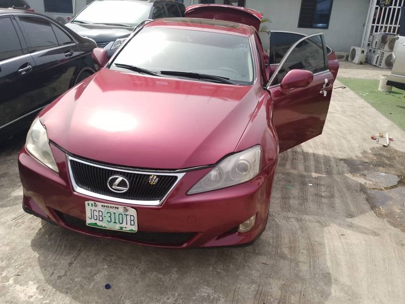 Thumbnail 3 of 2010 Lexus IS